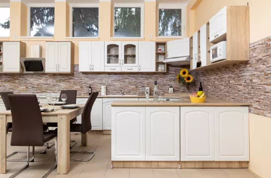 Axel Bútoráruház Győr - Divian konyhabútor