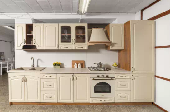 Axel Bútoráruház Győr - Divian konyhabútor