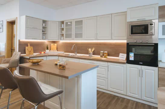 Axel Bútoráruház Győr - Divian konyhabútor